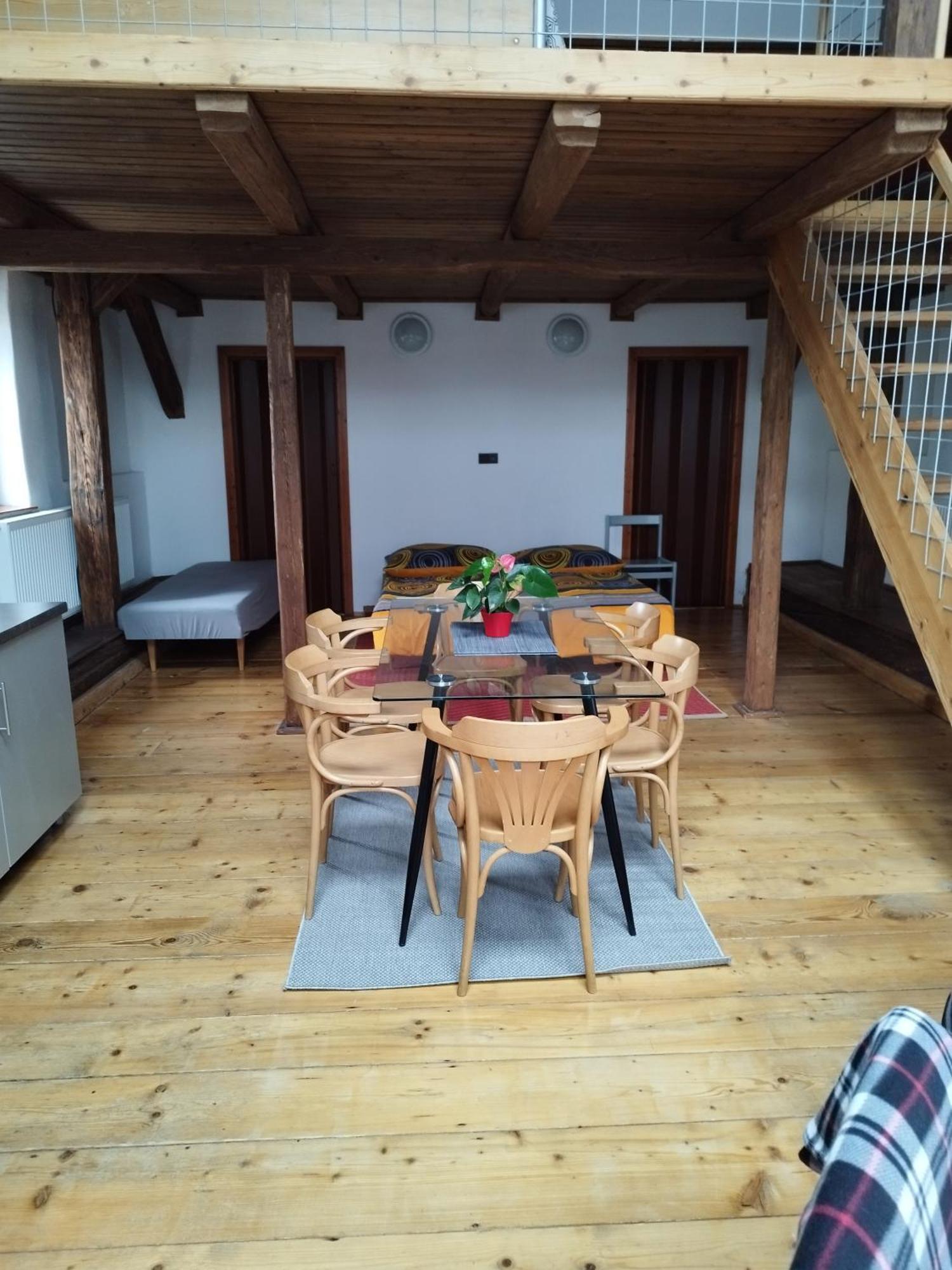 Apartman Horni Hermanuv Mestec U Chrudimi Exterior foto