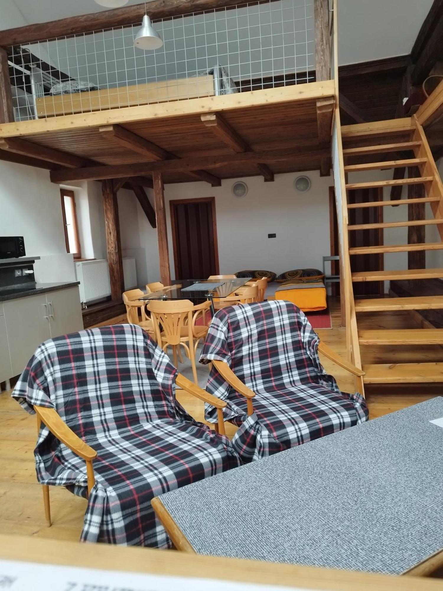 Apartman Horni Hermanuv Mestec U Chrudimi Exterior foto